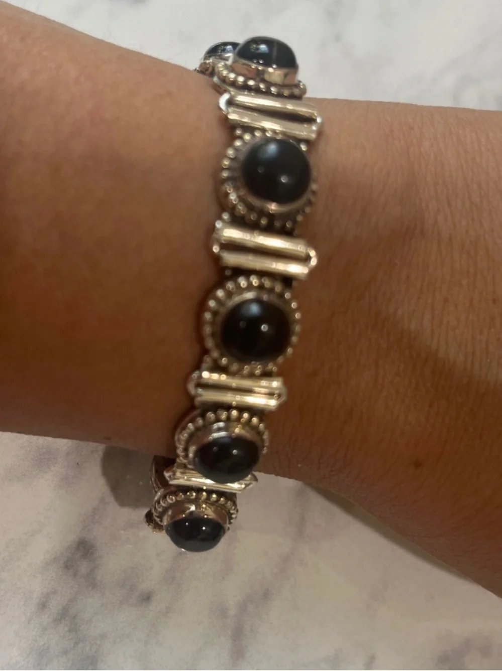 Sterling SilverBracelet with Black Onyx Gemstones Accents 7 inches